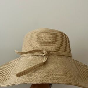 Straw Hat like NEW